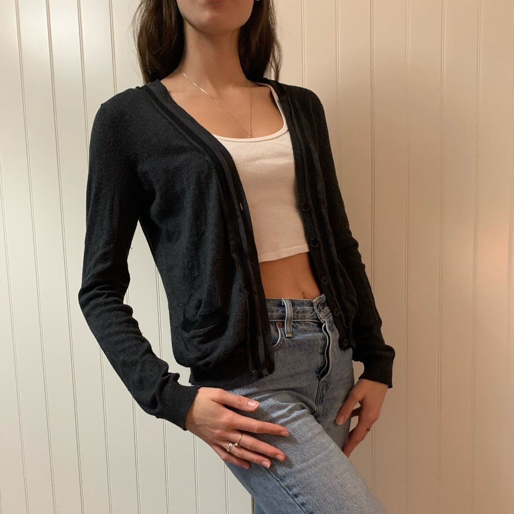 Women’s Light-weight Cardigan